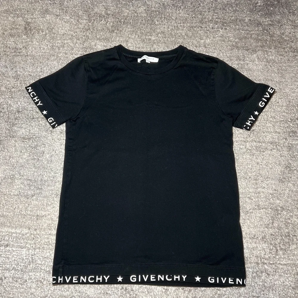 Givenchy t-shirt - Picture 1 of 4